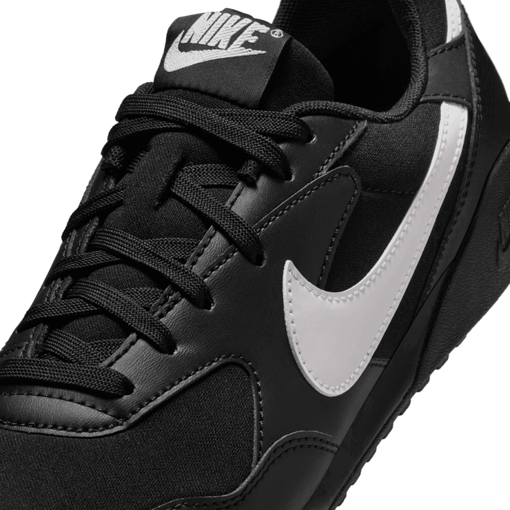 Nike Terra Manta Black White (W) Angle 2