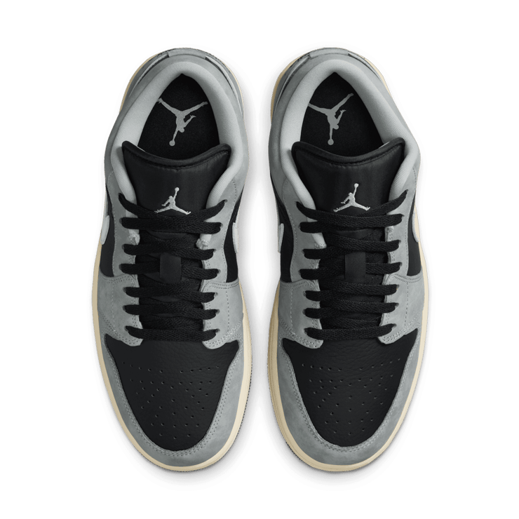 Air Jordan 1 Low Light Smoke Grey Off Noir Angle 1