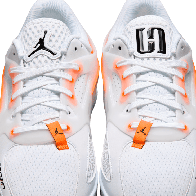 Jordan Heir Total Orange Wolf Grey Angle 4
