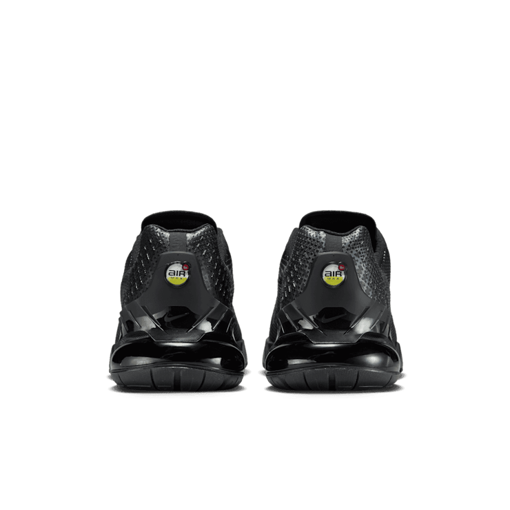 Nike Air Max Phoenix Black Angle 2