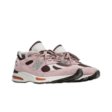 New Balance 991v2 MiUK Pink Mauve Angle 2