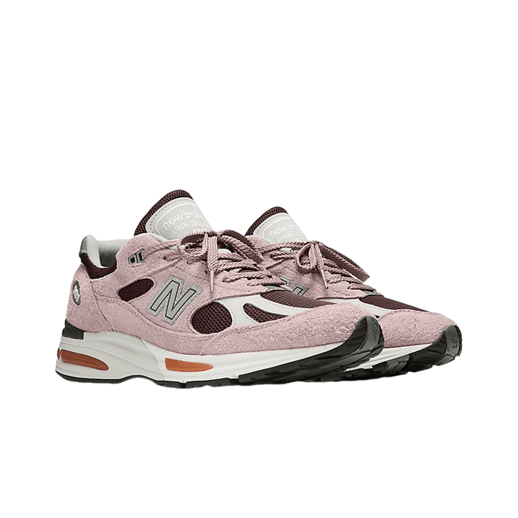 New Balance 991v2 MiUK Pink Mauve Angle 2