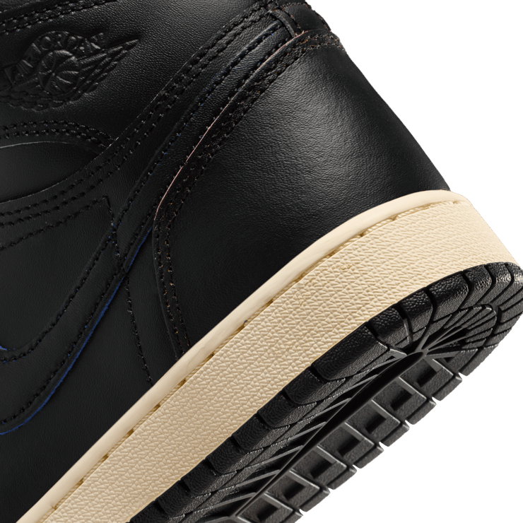 Air Jordan 1 Retro High OG Self Expression (GS) Angle 9
