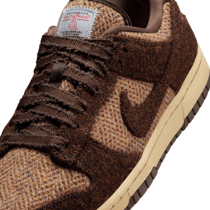 Nike Dunk Low Harris Tweed Sesame (W) Angle 9