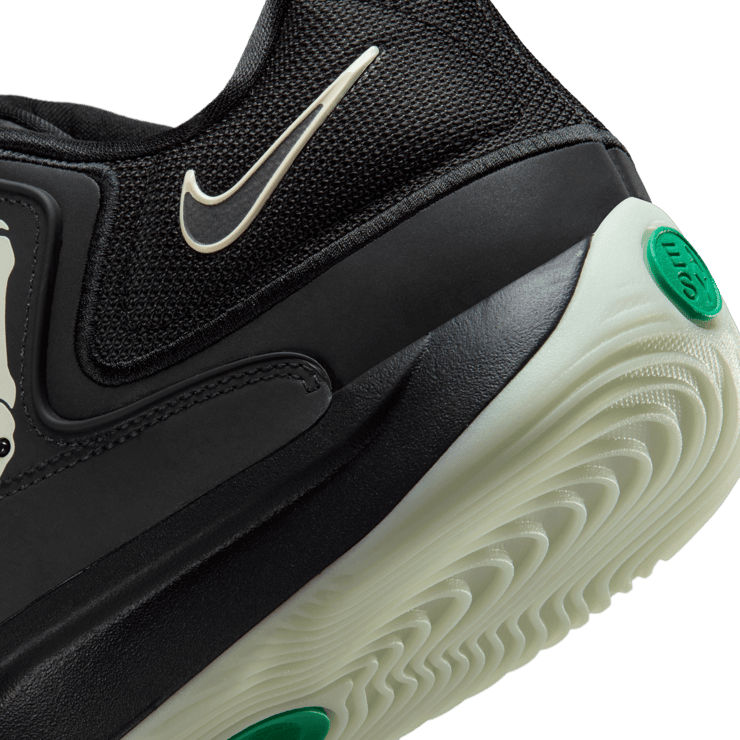 Nike KD 18 Halloween Angle 8