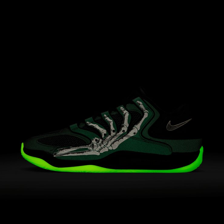 Nike KD 18 Halloween Angle 4