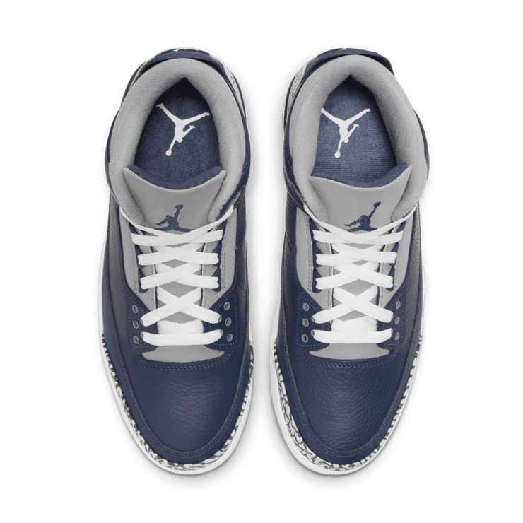 Jordan 3 Retro Midnight Navy Angle 1