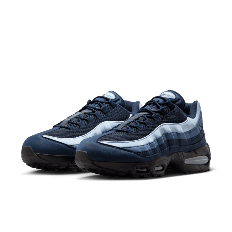 Nike Air Max 95 OG Obsidian Angle 3