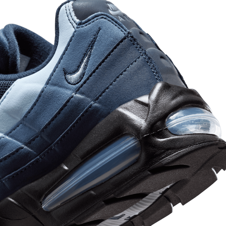 Nike Air Max 95 OG Obsidian Angle 6