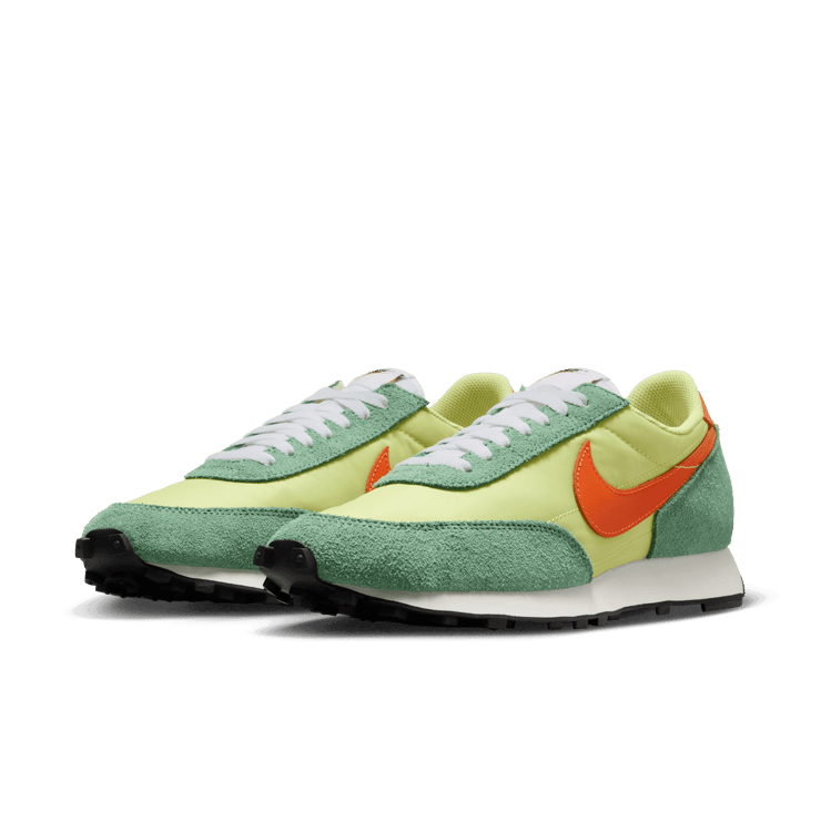 Nike Daybreak Limelight Electro Orange Angle 0