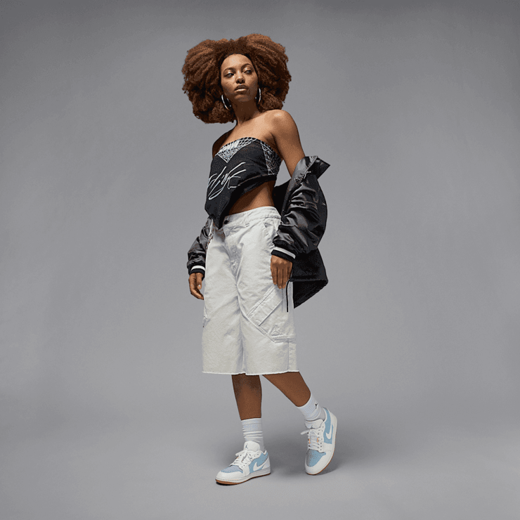 Air Jordan 1 Low SE Denim Worn Blue (W) Angle 7