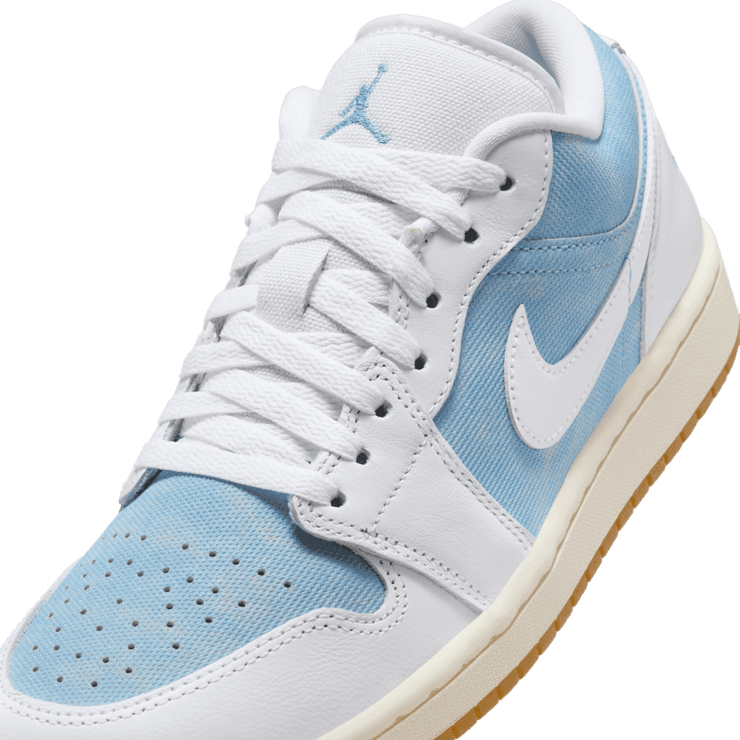 Air Jordan 1 Low SE Denim Worn Blue (W) Angle 3