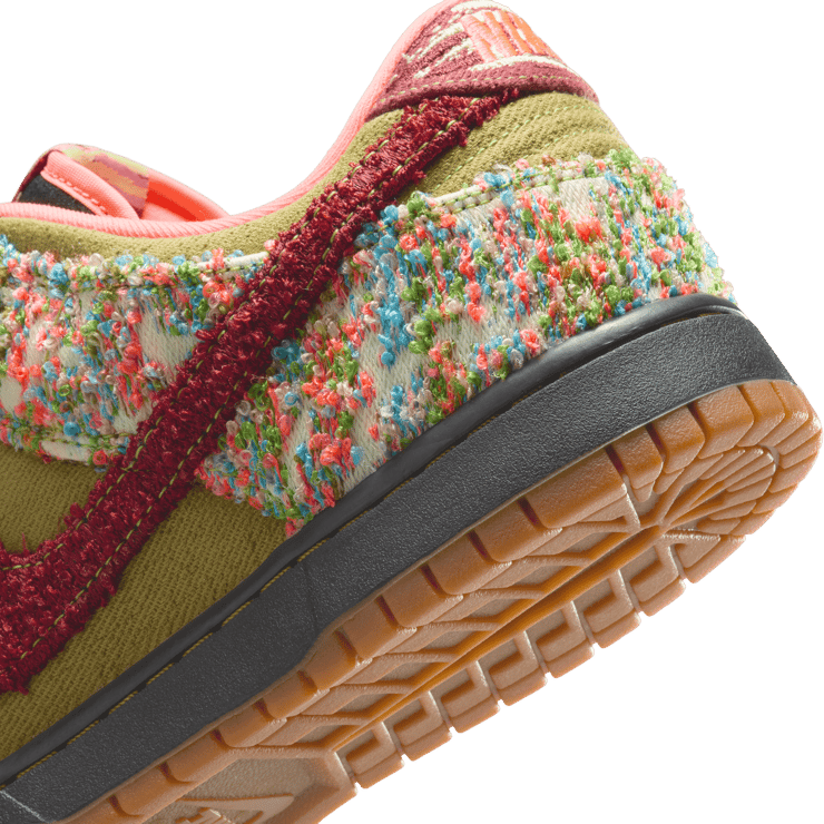 Nike Dunk Low Panda-Monium Green Curry Angle 9