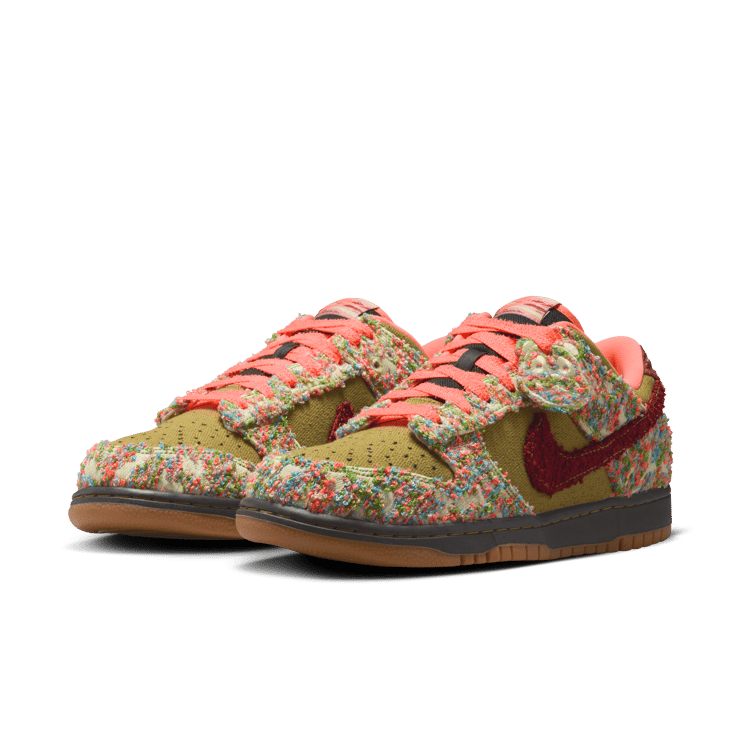 Nike Dunk Low Panda-Monium Green Curry Angle 4