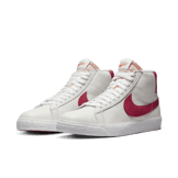 Nike SB Blazer Mid Sweet Beet Angle 2