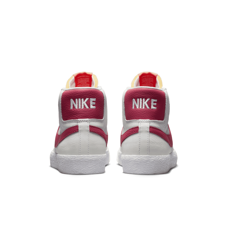 Nike SB Blazer Mid Sweet Beet Angle 3