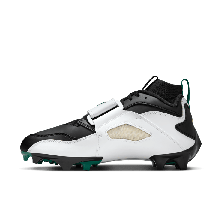 Nike Diamond Turf 93 TD Emerald Angle 1