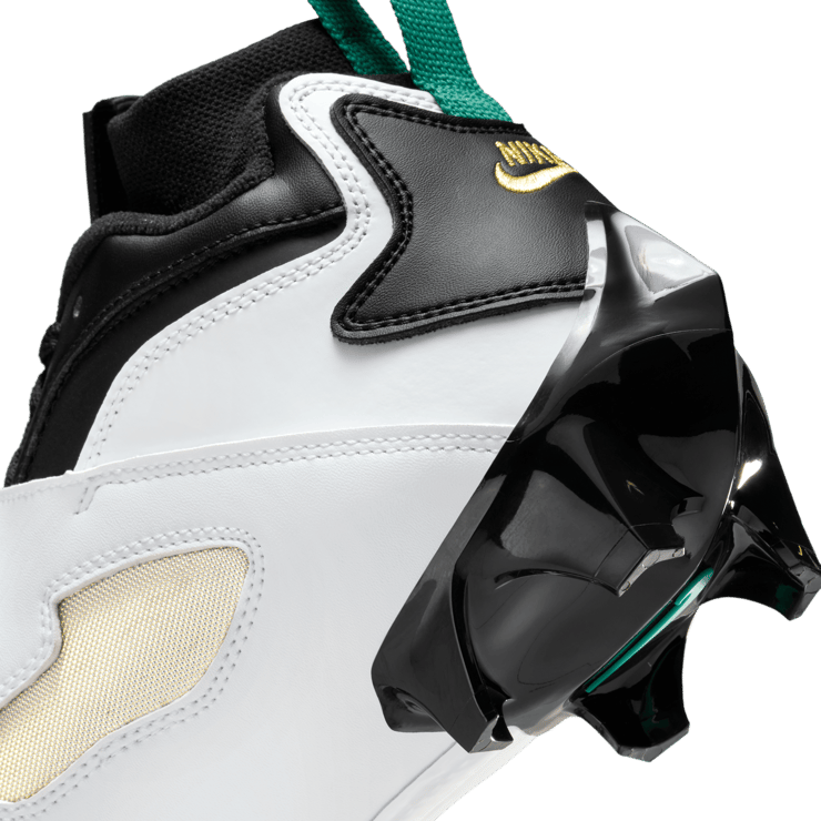 Nike Diamond Turf 93 TD Emerald Angle 8