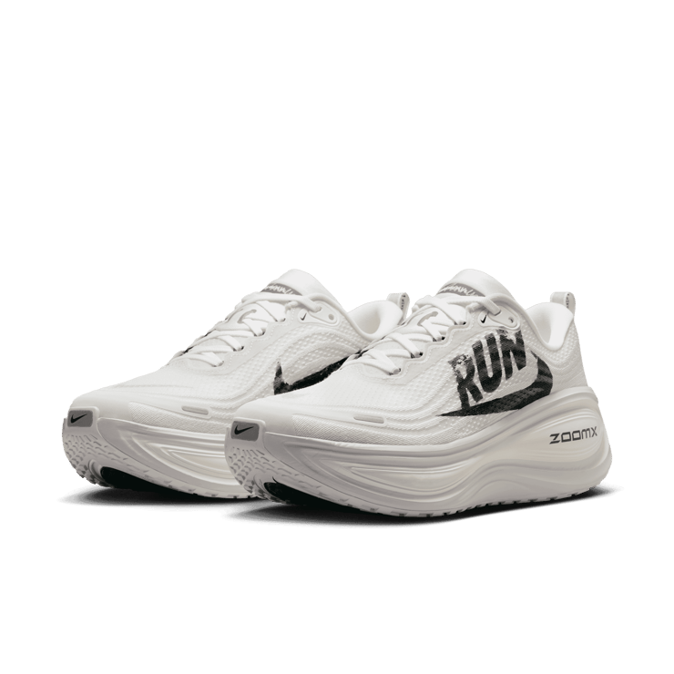 Nike Vomero Plus Run Angle 3
