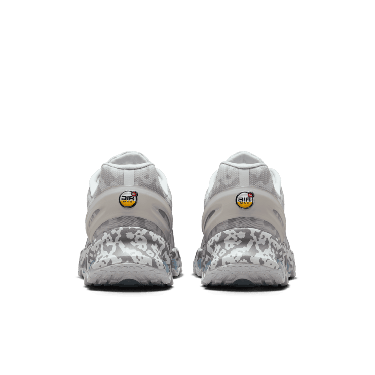 Nike Air Max DN8 Cav Empt SP Silver Lilac Angle 4