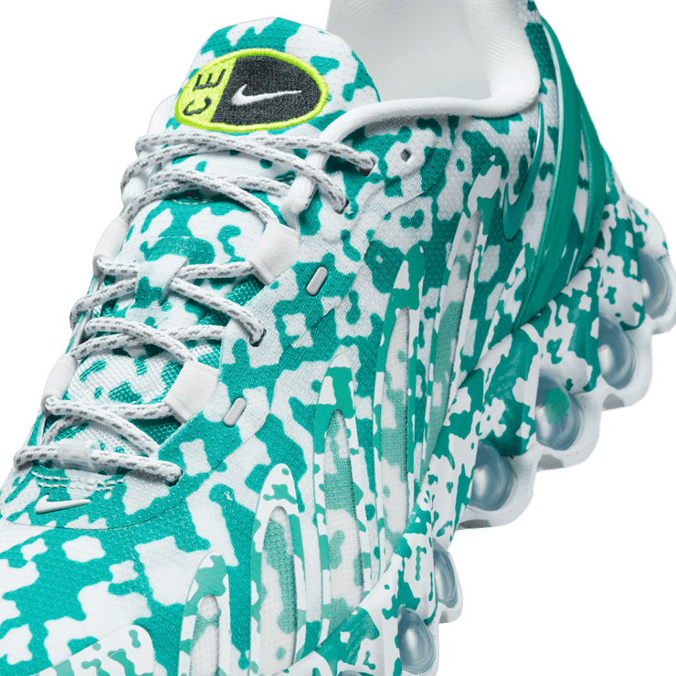 Nike Air Max DN8 Cav Empt SP White Neptune Green Angle 7