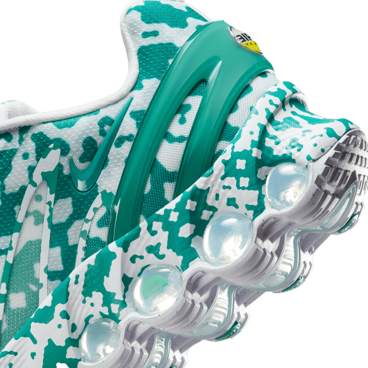 Nike Air Max DN8 Cav Empt SP White Neptune Green Angle 5