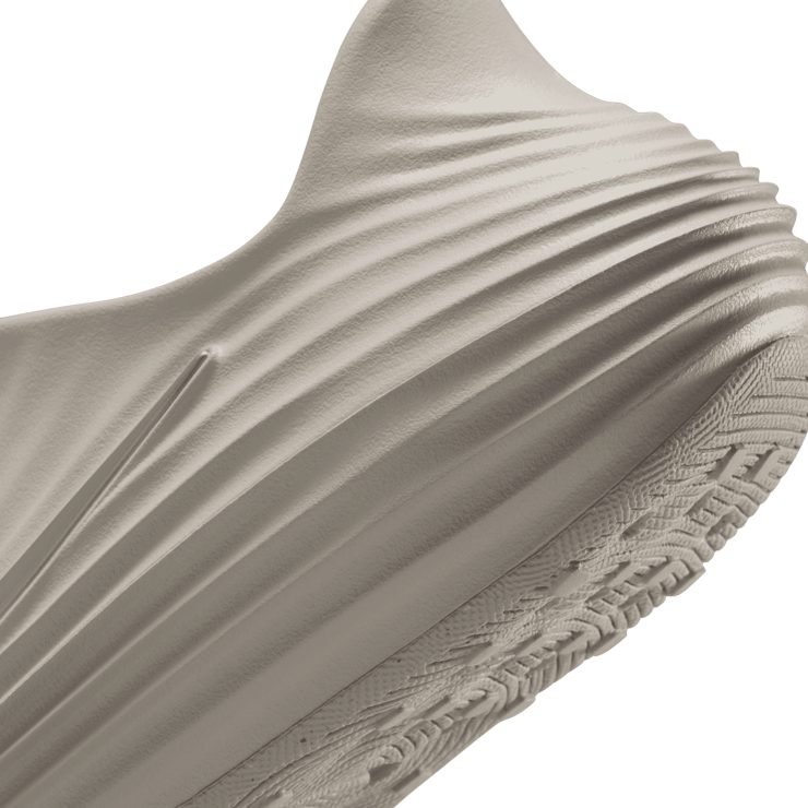 Nike ReactX Rejuven8 Light Orewood Brown (GS) Angle 5