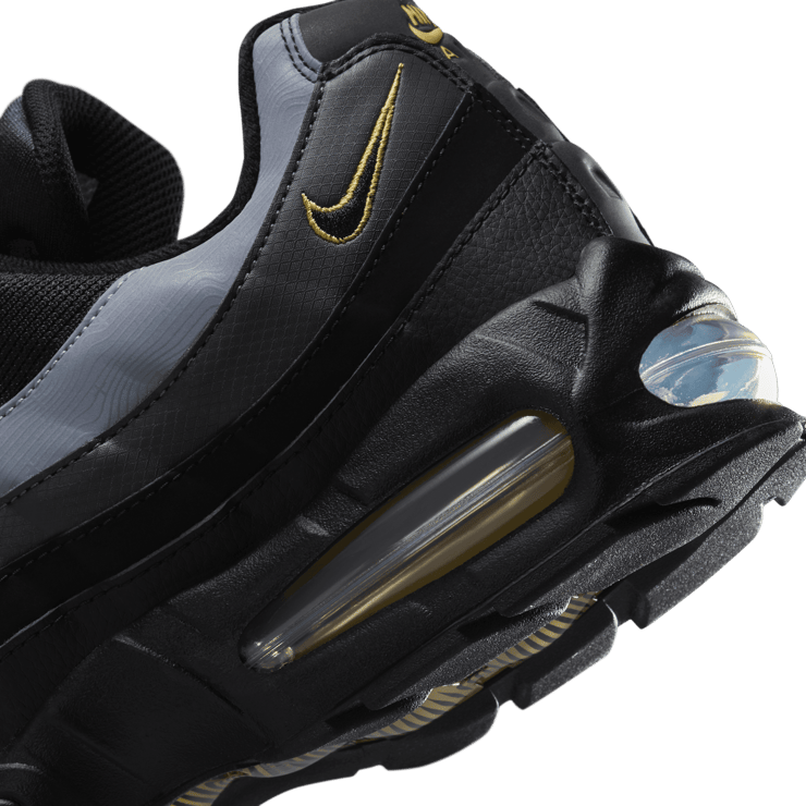 Nike Air Max 95 OG Big Bubble Batman Angle 5