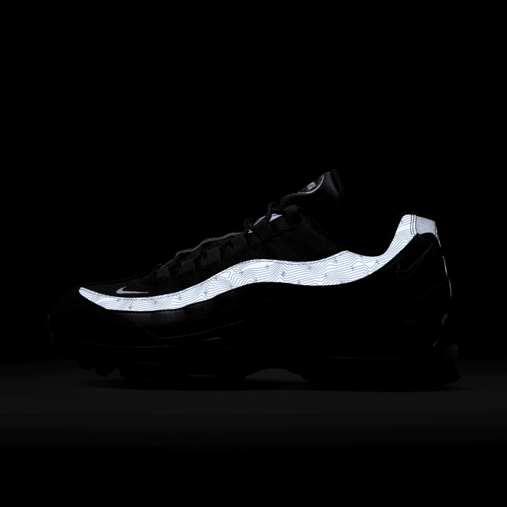 Nike Air Max 95 OG Big Bubble Batman Angle 8