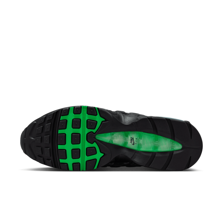 Nike Air Max 95 Green Shock Angle 7