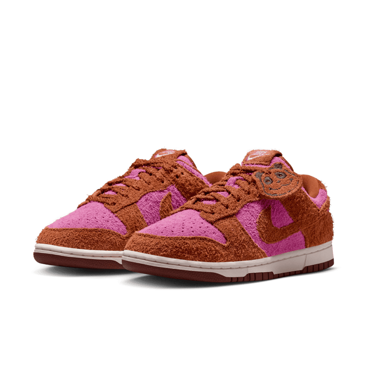 Nike Dunk Low Panda Picante Red Angle 3