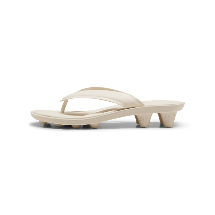 Puma Cat Cleat Fenty White Angle 0