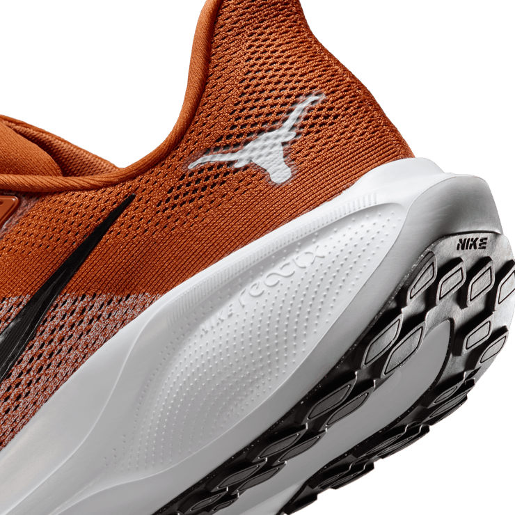 Nike Zoom Pegasus 41 Texas Longhorns Angle 5