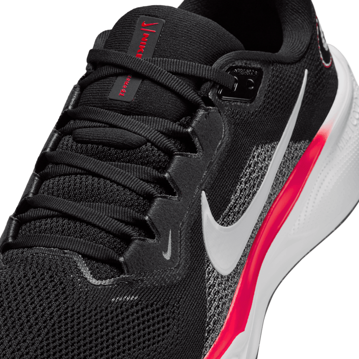 Nike Zoom Pegasus 41 Georgia Bulldogs Angle 4