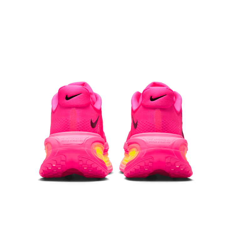 Nike Vomero Premium Hyper Pink (W) Angle 3