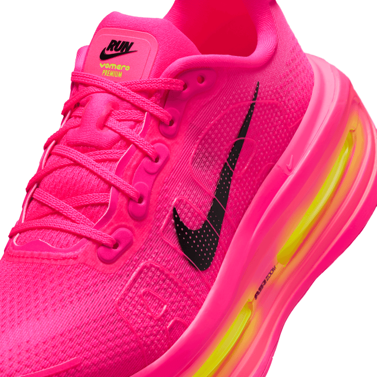 Nike Vomero Premium Hyper Pink (W) Angle 4