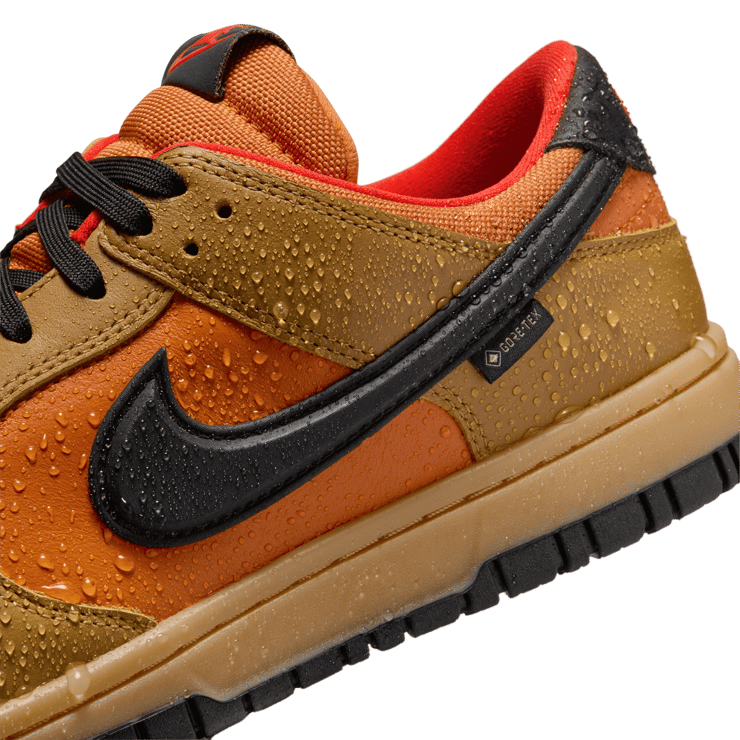 Nike Dunk Low Gore-Tex Wheat Ceramic Angle 8