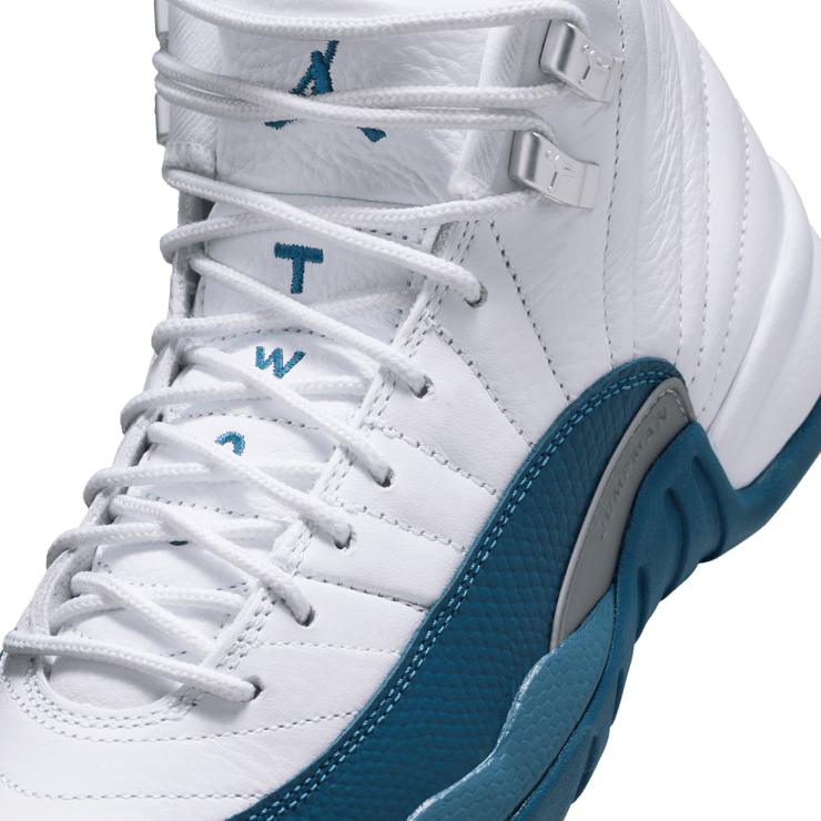Air Jordan 12 Retro French Blue (GS) Angle 7