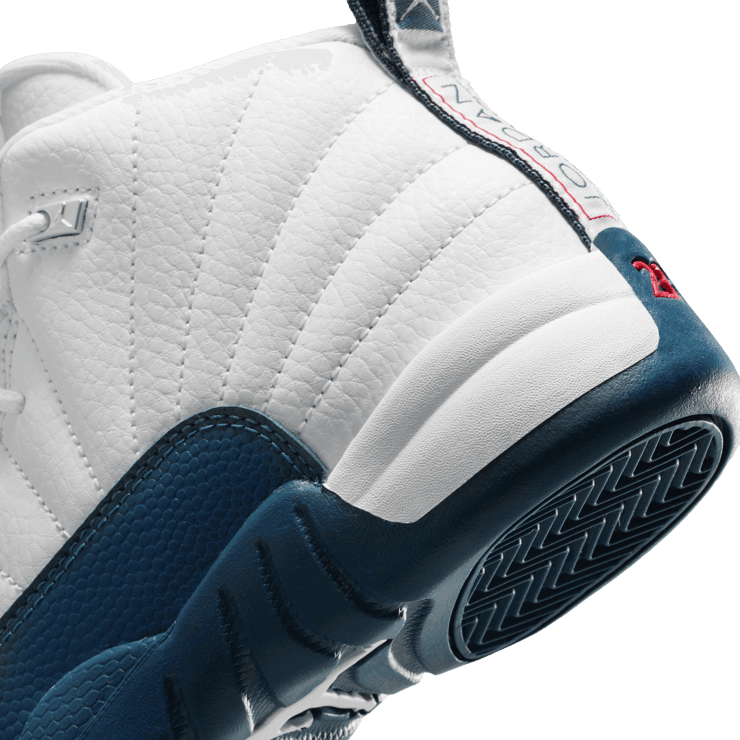 Air Jordan 12 Retro French Blue (PS) Angle 5