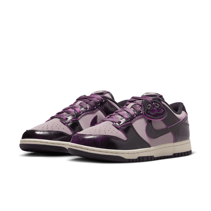 Nike Dunk Low Bleached Panda Light Violet Ore Angle 1