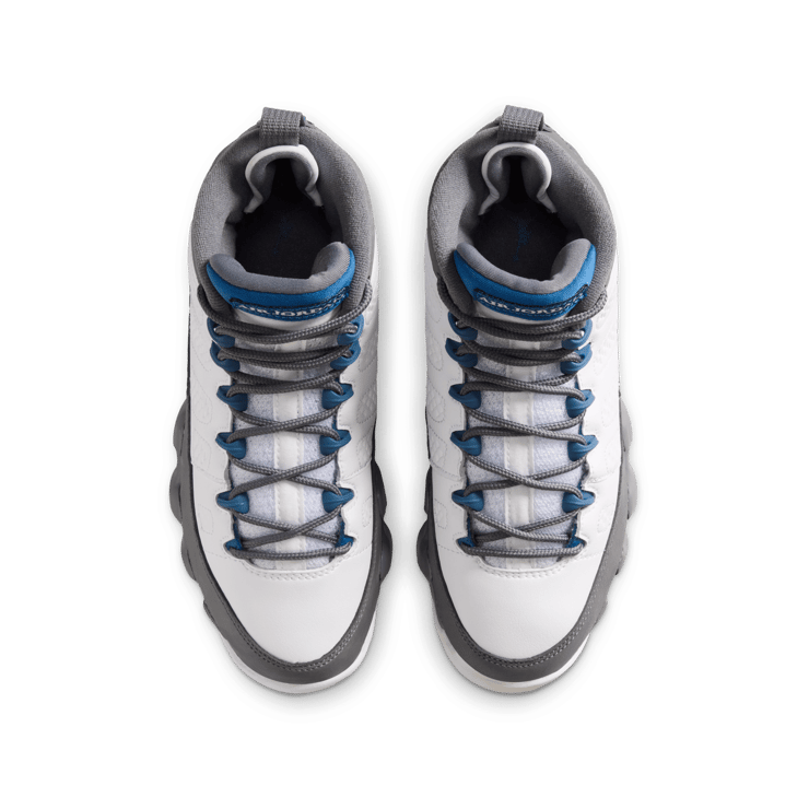 Air Jordan 9 Retro Flint Grey (GS) Angle 6
