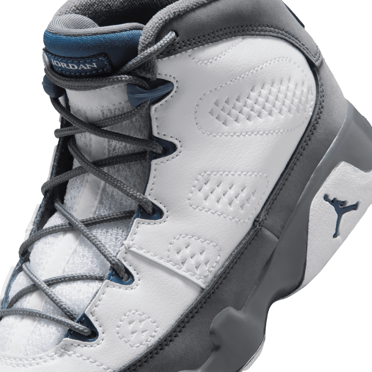 Air Jordan 9 Retro Flint Grey (PS) Angle 6