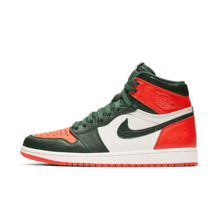 Air Jordan 1 Retro High OG SoleFly Art Basel Angle 5