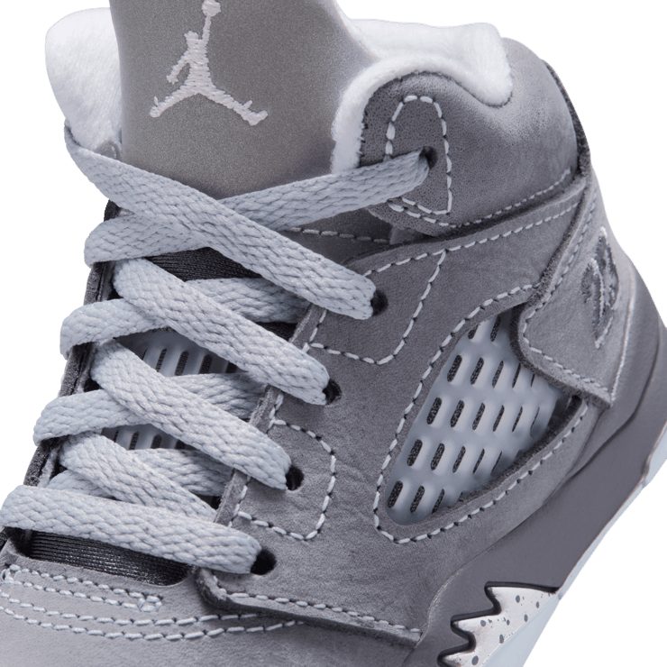 Air Jordan 5 Retro Wolf Grey (TD) Angle 6