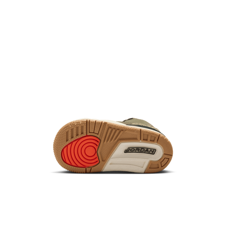 Air Jordan 3 Retro Family Affair (TD) Angle 1