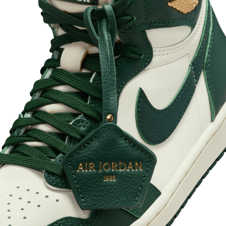 Air Jordan 1 Retro High OG Pale Ivory Pro Green (W) Angle 8