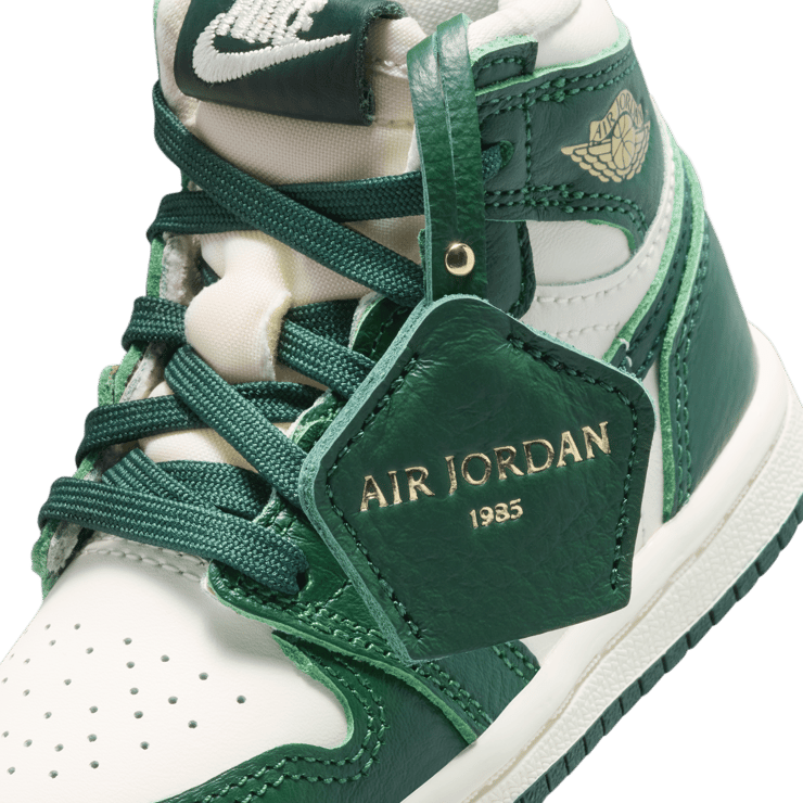 Air Jordan 1 Retro High OG Pale Ivory Pro Green (TD) Angle 9