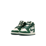 Air Jordan 1 Retro High OG Pale Ivory Pro Green (TD) Angle 1