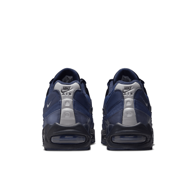 Nike Air Max 95 Sanded Purple Angle 2