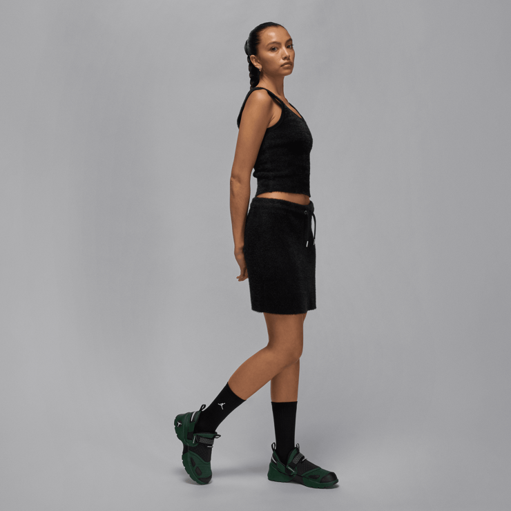 Jordan Trunner LX Fir (W) Angle 4